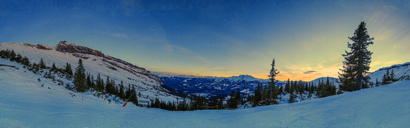 Evening Panorama on the Segnes-Valley slope in Flims